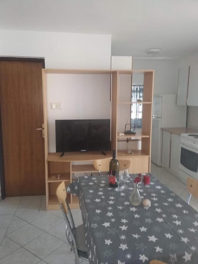 Apartmani Maja Паг Экстерьер фото